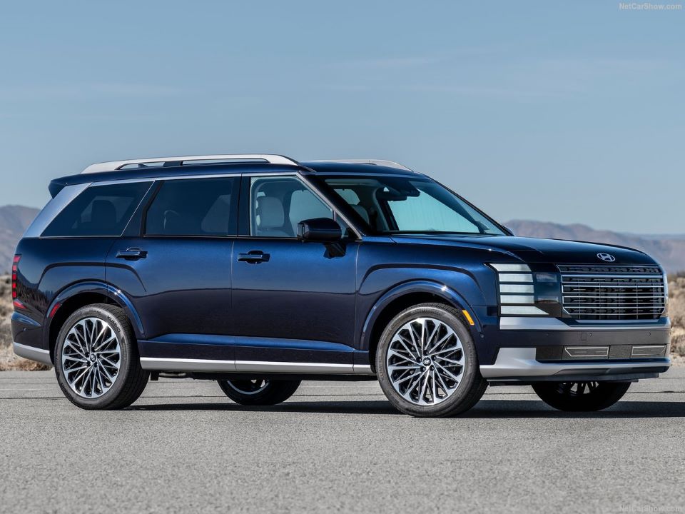 Hyundai Palisade 2026 vừa hé lộ: Thiết kế như Range Rover, nội thất ngợp trời công nghệ