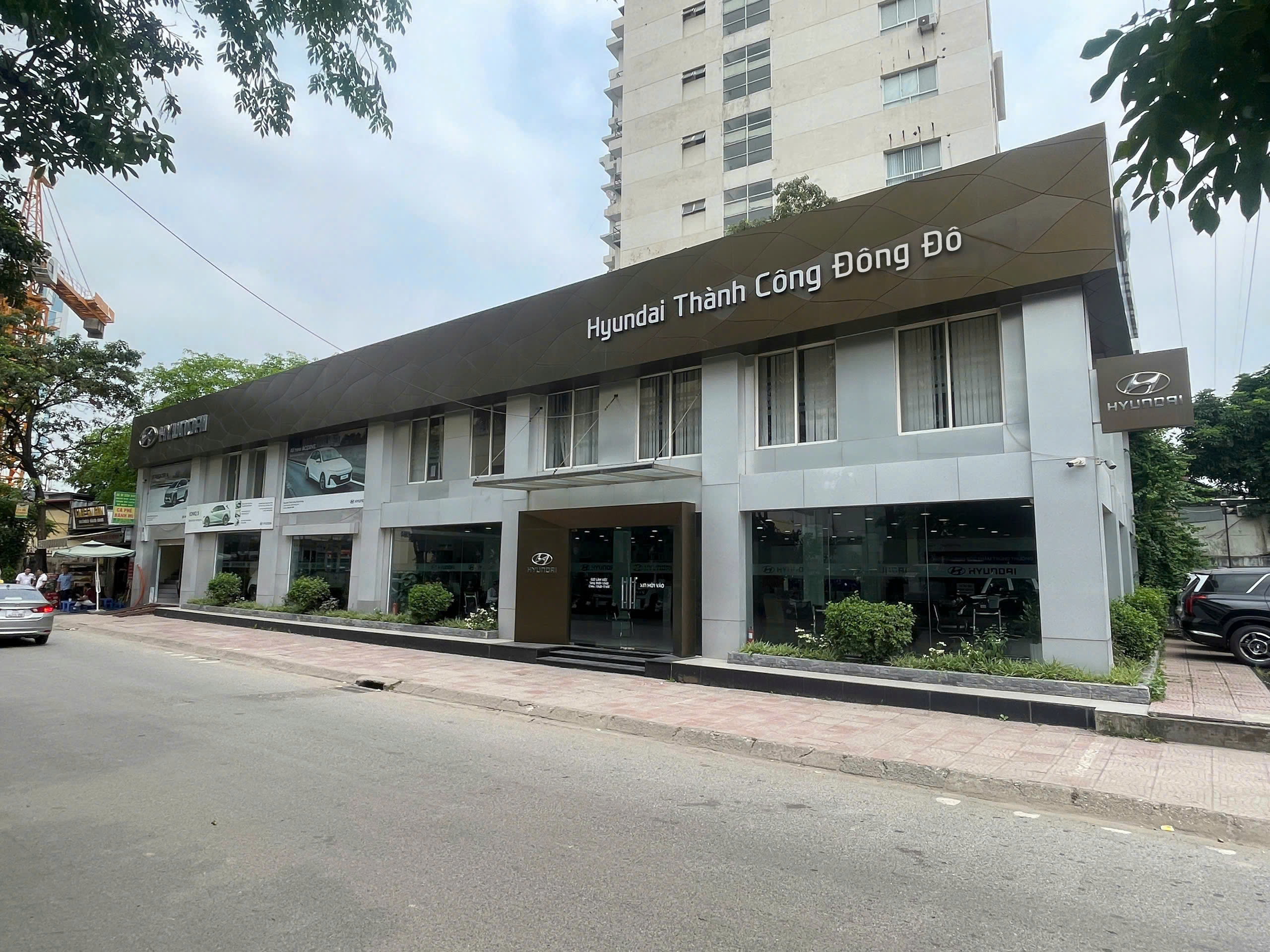 Hyundai Đông Đô: 16A Phạm Hùng, Mai Dịch, Cầu Giấy, Hà Nội