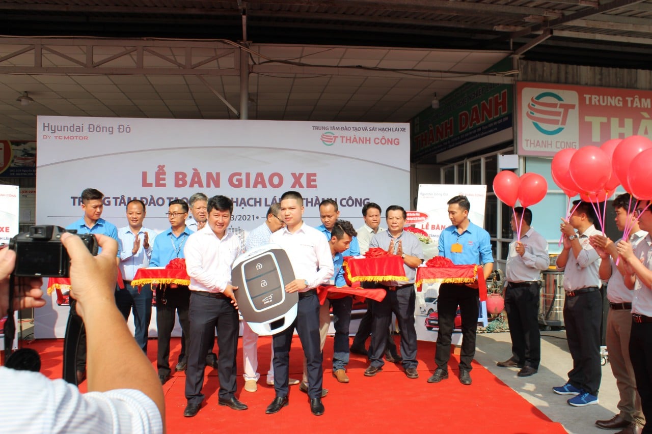 Hyundai Đông Đô bàn giao lô xe - 21 xe Hyundai Grand i10